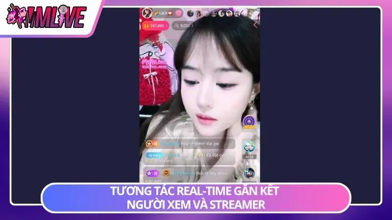 Bình luận và quà tặng xuất hiện liên tục trong suốt buổi phát sóng